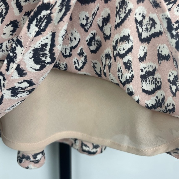 Astr‎ The Label Pink Leopard Print Cowl Drape Neck Camisole Tank Top - Picture 2 of 6